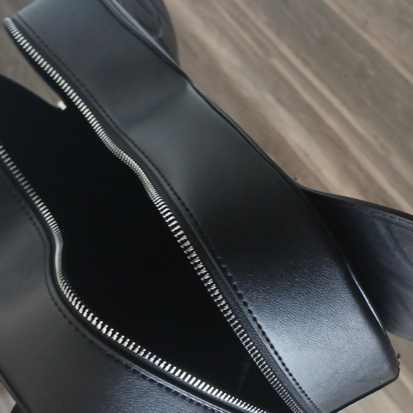 Bagpack - Picture 2 of 4